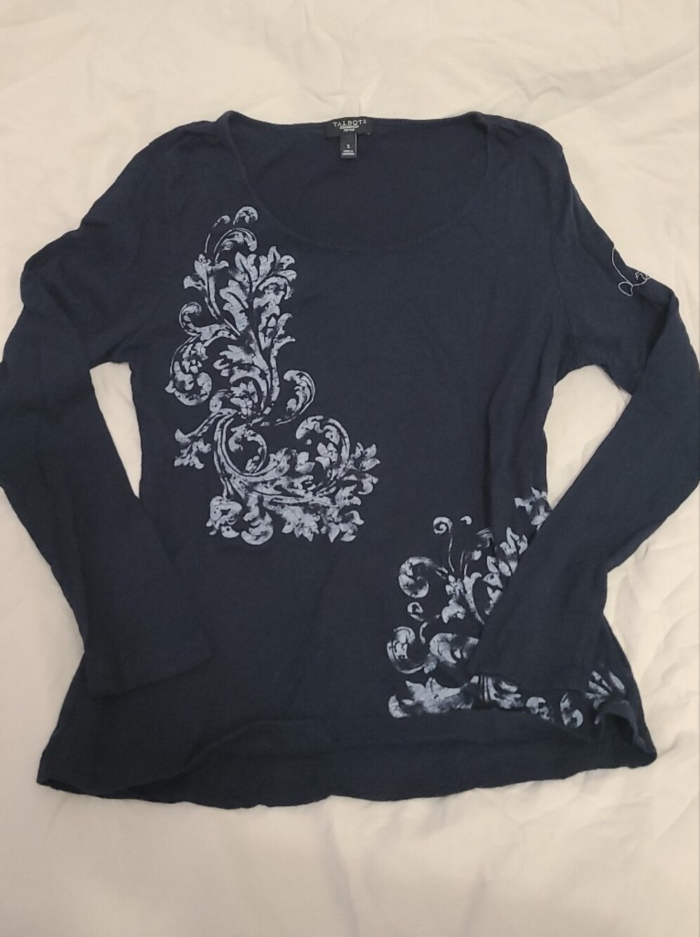 TABLBOT Blue Burnout Vine Scroll Print Sz SMALL